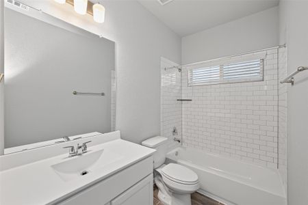 New construction Single-Family house 516 Emerald Thicket, Huffman, TX 77336 - image 9