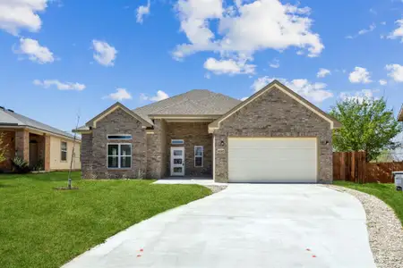 New construction Single-Family house 6202 Trinity Creek Dr, Dallas, TX 75217 - image