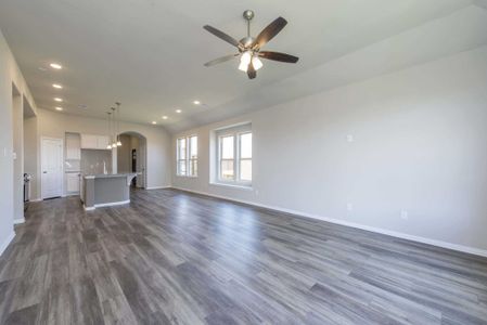 New construction Single-Family house 204 N Eagle Point Rd, Van Alstyne, TX 75495 null- photo 11 11