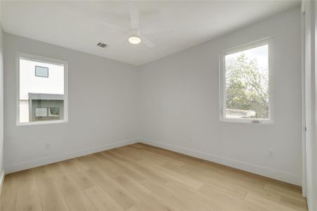 New construction Single-Family house 1213 Deloney St, Unit 1, Austin, TX 78721 null- photo 16 16