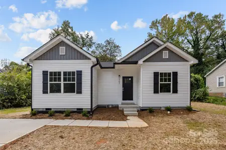 New construction Single-Family house 907 W Mauney Ave, Gastonia, NC 28052 - image