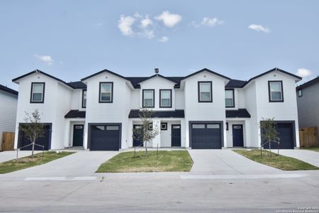 New construction Multi-Family house 8306 Via Verona, San Antonio, TX 78227 null- photo 0