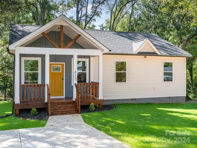 New construction Single-Family house 415 W Ballard Street, Cherryville, NC 28021 - photo 0