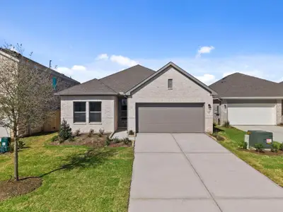 New construction Single-Family house 3627 Atlas Point Ln, Angleton, TX 77515 plan Potter - image