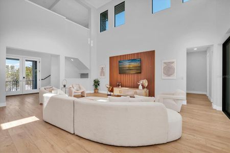 New construction Single-Family house 5964 Bayview Cir S, St. Petersburg, FL 33707 - image 8