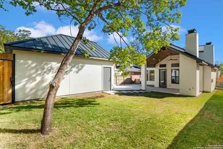 New construction Single-Family house 333 Ogden Ln, San Antonio, TX 78209 - image