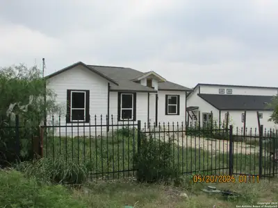 New construction Single-Family house 639 H, San Antonio, TX 78220 - image