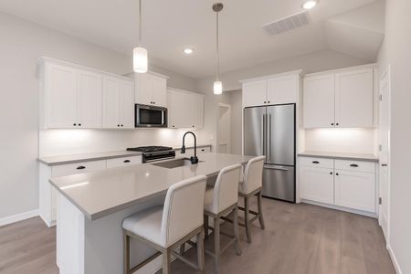 New construction Single-Family house 5204 Amber Sunrise Dr, Houston, TX 77018 - image 13