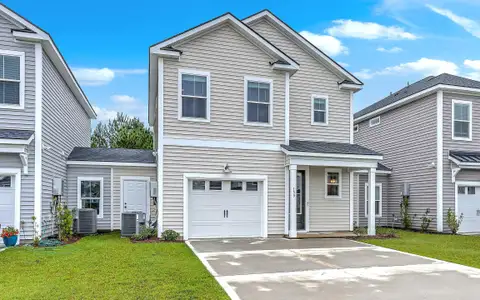 New construction Townhouse house 159 Hawthorne Landing Dr, Goose Creek, SC 29445 - image