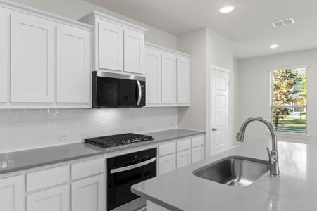 New construction Townhouse house 3076 Tall Pine Ln, Corinth, TX 76210 plan Conroe - image 8