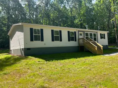New construction Single-Family house 140C Lakeshore Dr, Eatonton, GA 31024 - image
