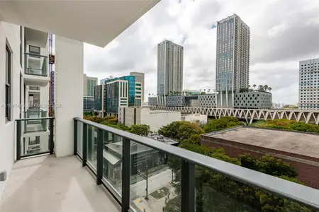 New construction Condo house 11 Ne 6 St, Unit 814, Miami, FL 33132 - image