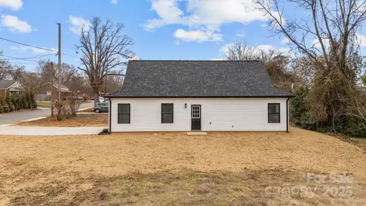 New construction Single-Family house 923 Cedar St, Salisbury, NC 28144 null- photo 26 26