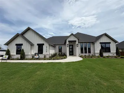 New construction Single-Family house 2704 Village Rd, Granbury, TX 76049 - image