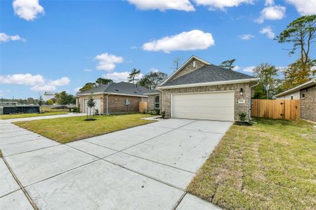 New construction Single-Family house 3911 Sugardale St, Baytown, TX 77251 - image