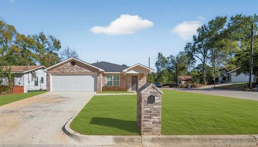 New construction Single-Family house 926 S Academy Ave, Tyler, TX 75701 - image
