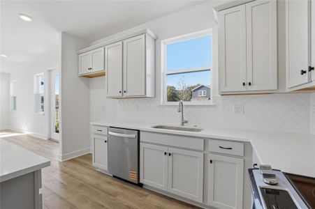 New construction Single-Family house 2007 Wild Heron Ct, Valrico, FL 33596 - image 12