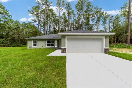 New construction Single-Family house 9029 N Stern Wy, Citrus Springs, FL 34434 - image
