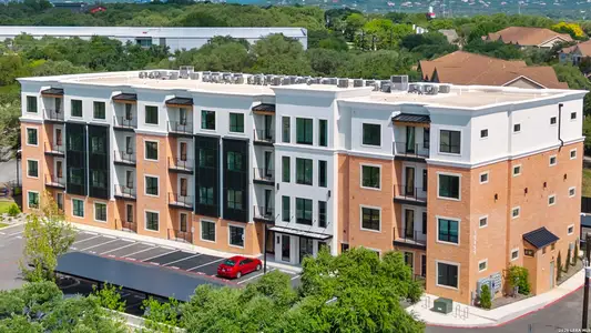New construction Condo house 10899 S Hausman Rd, Unit 207, San Antonio, TX 78249 - image