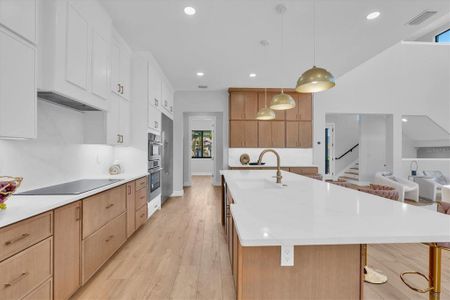 New construction Single-Family house 5964 Bayview Cir S, St. Petersburg, FL 33707 - image 11