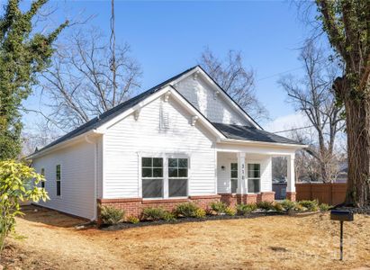 New construction Single-Family house 310 W 4Th Ave, Gastonia, NC 28052 null- photo 1 1