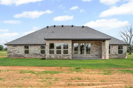 Pecan Plantation by Al Couto Homes in Granbury - image 5