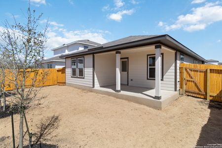 New construction Single-Family house 10315 Appleseed Grv, San Antonio, TX 78224 Denver- photo 20 20