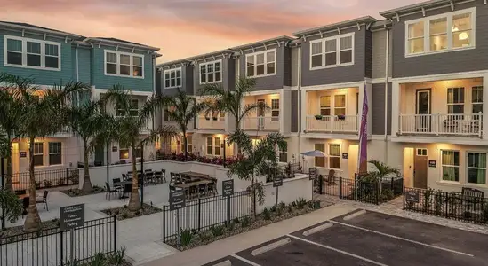 New construction Townhouse house 458 31St Wy N, St. Petersburg, FL 33713 - image