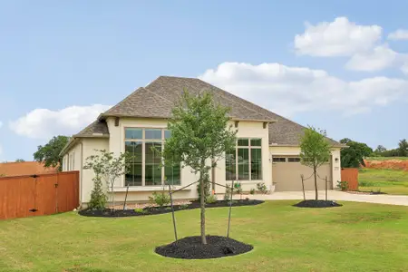 New construction Single-Family house 130 Firethorn Lp, Bastrop, TX 78602 plan Savannah - image