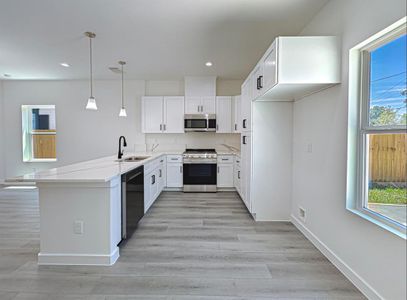 New construction Single-Family house 7813 Hirsch Street, Unit A, Houston, TX 77016 - photo 3 3