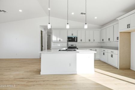 New construction Single-Family house 32933 W Elwood St, Tonopah, AZ 85354 - image