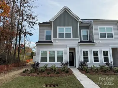 New construction Townhouse house 4754 Lakeview Rd N, Unit 19, Charlotte, NC 28216 - image