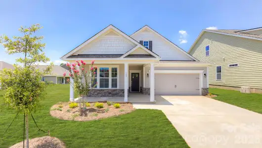 New construction Single-Family house 662 River Bottom Rd, Fletcher, NC 28732 plan Clifton - image