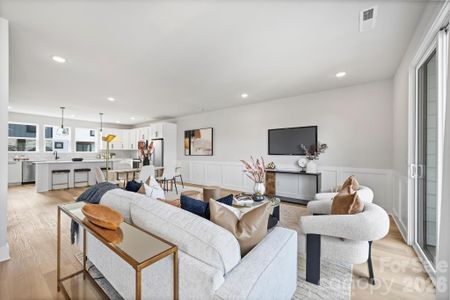 New construction Townhouse house 8006 Sansom Cir, Charlotte, NC 28213 - image 7