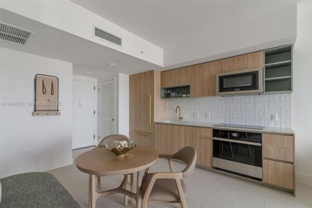 New construction Condo house 601 Ne 1St St, Unit 4204, Miami, FL 33132 - image 8