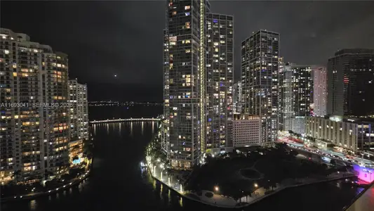 New construction Condo house 300 Biscayne Way, Unit 2103, Miami, FL 33131 - image 19