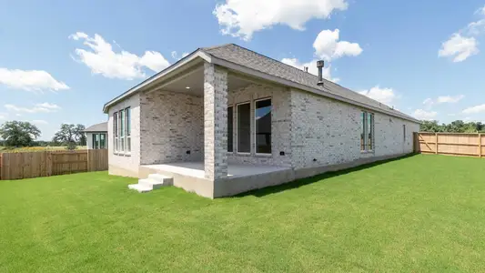 New construction Single-Family house 103 Horsetail Cv, Bastrop, TX 78602 plan 2545W - image