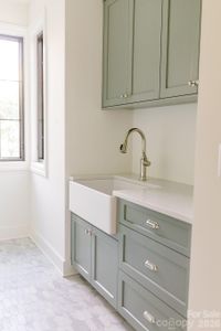 New construction Single-Family house 3028 Eastham Ln, Charlotte, NC 28209 - image 15