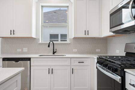 New construction Single-Family house 168 Rieber Rd, Kyle, TX 78640 plan Cypress - image 5