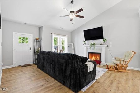 New construction Single-Family house 78 Pedestal Ct, Zebulon, NC 27597 plan Iverson - image 19