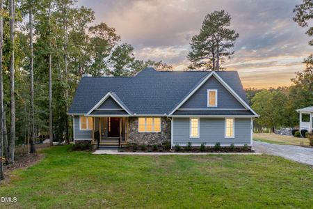 New construction Single-Family house 225 Roanoke Bnd, Warrenton, NC 27589 - image