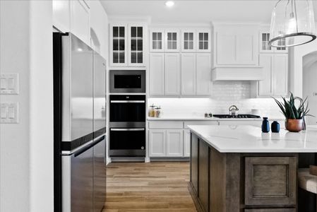 New construction Single-Family house 304 Oak Meadow Ln, Weatherford, TX 76085 plan The Wellington II - image 12