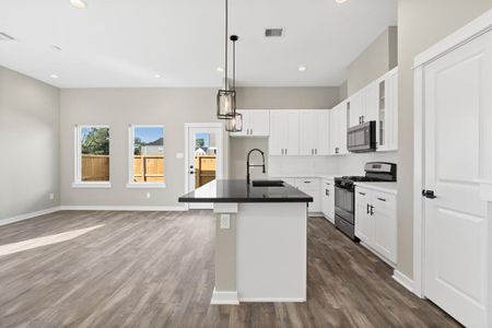 New construction Single-Family house 414 Stonework Landing Ln, Houston, TX 77076 PRIMROSE- photo 15 15