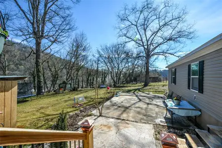 New construction Single-Family house 2339 Whitestone Rd, Talking Rock, GA 30175 - image