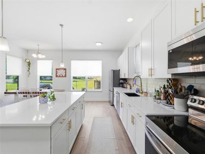 New construction Single-Family house 712 Reflection Lake Dr, Orlando, FL 32807 - image 15