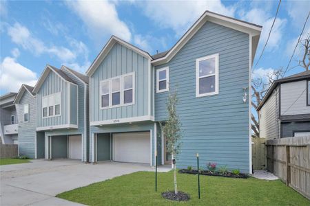 Modern two-story, 3 bedroom, 2 1/2 bathrooms, 2 car garage and backyard.