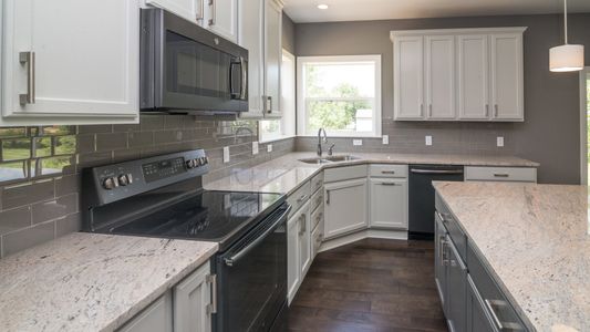 New construction Single-Family house 2697 Sheridan Cir, Jackson, MI 49201 plan The Hartland - image 6