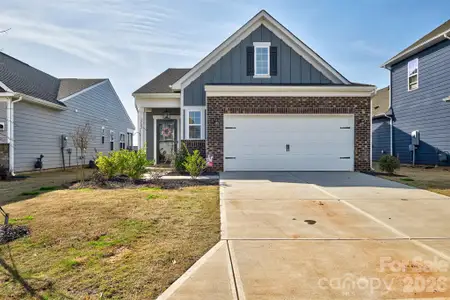 New construction Single-Family house 1737 Otter Perch Ln, Fort Mill, SC 29715 - image