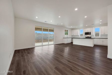 New construction Single-Family house 921 E Desert Ln, Phoenix, AZ 85042 null- photo 23 23