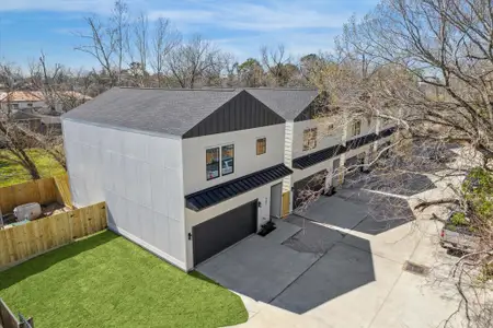 New construction Single-Family house 923 Bianco Ln, Houston, TX 77091 null- photo 0